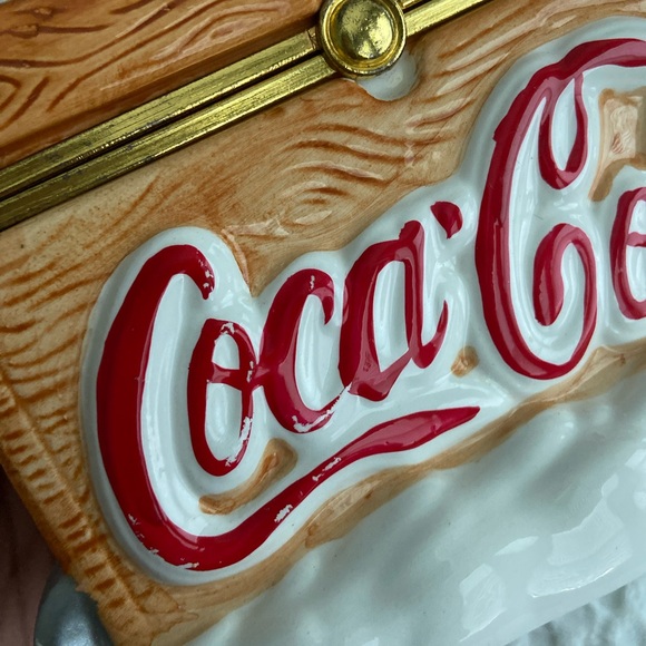 Vintage 2002 Coca Cola Polar Bear & Cubs Trinket/Jewelry Box - Picture 3 of 11